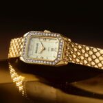 Relógio Feminino Quadrado Cristais Dourado